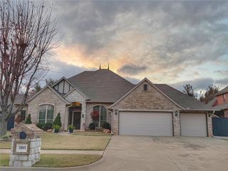 3105 White Cedar Drive, Moore, OK 73160