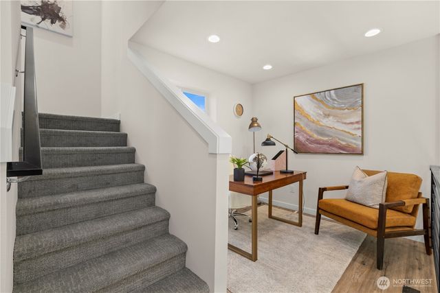 9518 Interlake Avenue N, Seattle, WA 98103