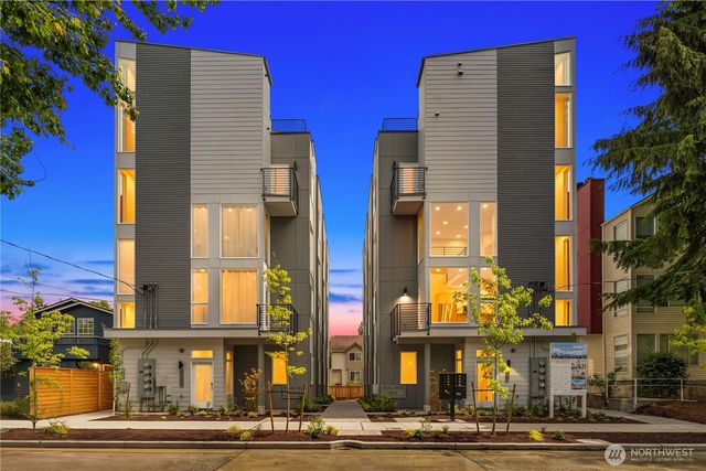 9518 Interlake Avenue N, Seattle, WA 98103