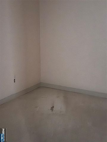 103-105 Union Street 1,2,3, Lodi, NJ 07644
