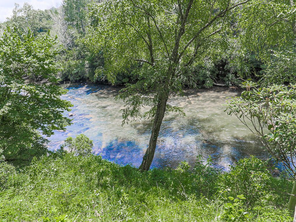 80 Riverbend Circle, Ellijay, GA 30536