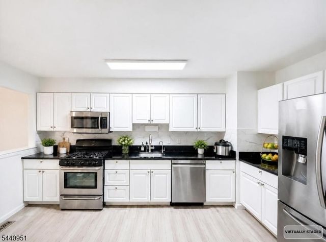 351 Bowler Ct, Piscataway Twp., NJ 08854