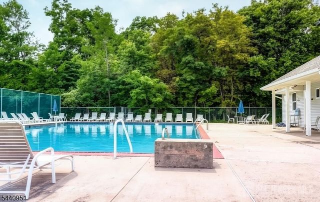 351 Bowler Ct, Piscataway Twp., NJ 08854