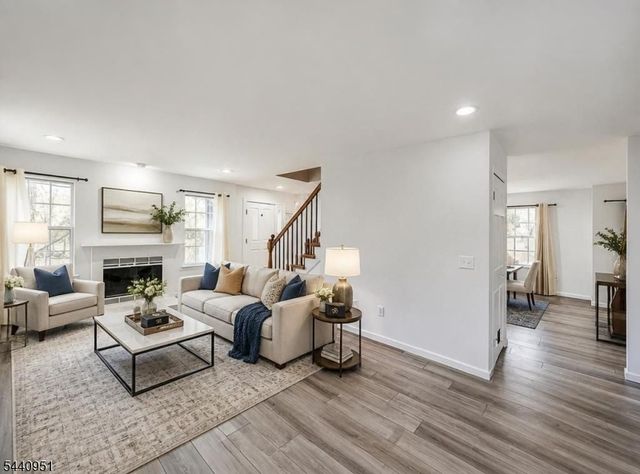 351 Bowler Ct, Piscataway Twp., NJ 08854