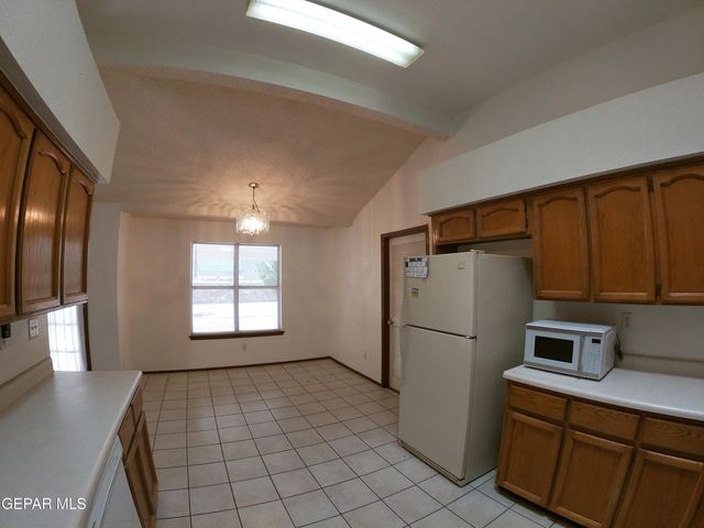 1541 PLAZA VERDE Drive, El Paso, TX 79912