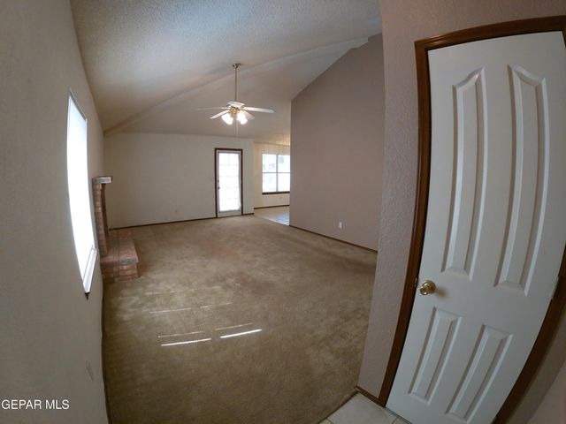 1541 PLAZA VERDE Drive, El Paso, TX 79912