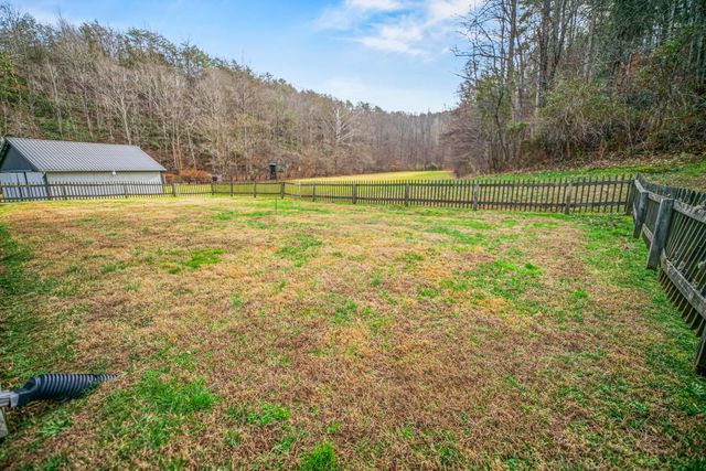 2581 Corder Flats Road, Strunk, KY 42649