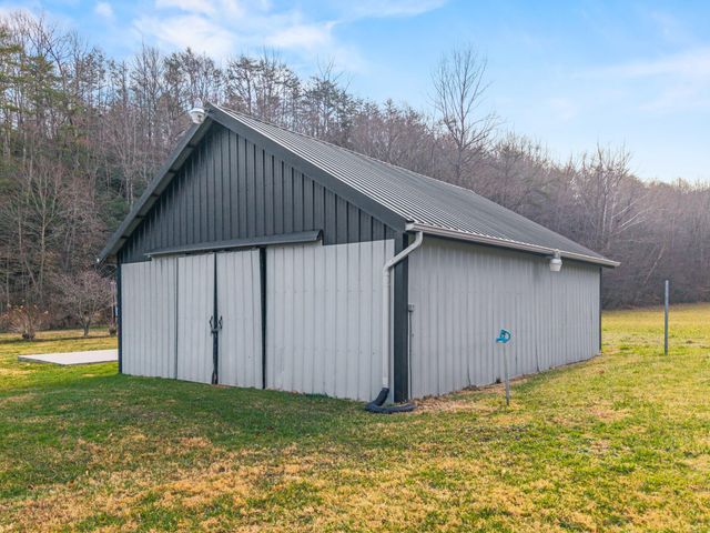 2581 Corder Flats Road, Strunk, KY 42649