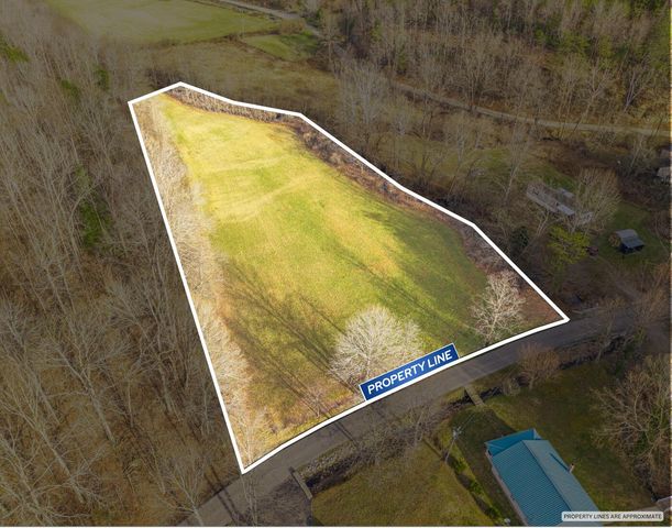 2581 Corder Flats Road, Strunk, KY 42649