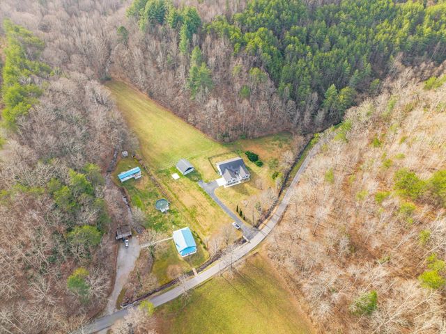 2581 Corder Flats Road, Strunk, KY 42649