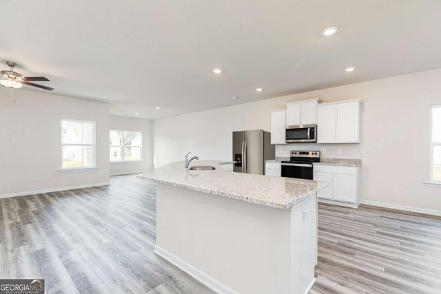 387 Sand Dune Way, Conyers, GA 30013