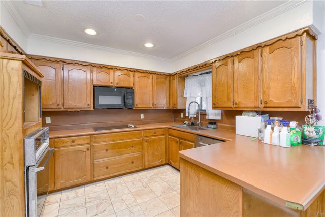 9228 Claudia Drive, Fort Worth, TX 76134