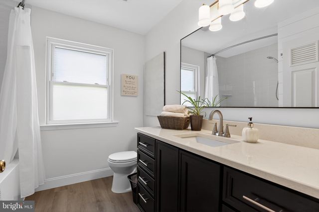 332 EVENING WALK LN, Warrington, PA 18976