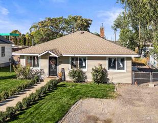 830 Idaho Ave, Filer, ID 83328