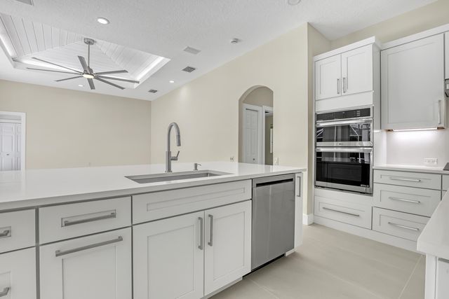 121 Olympus Way, Jupiter, FL 33477