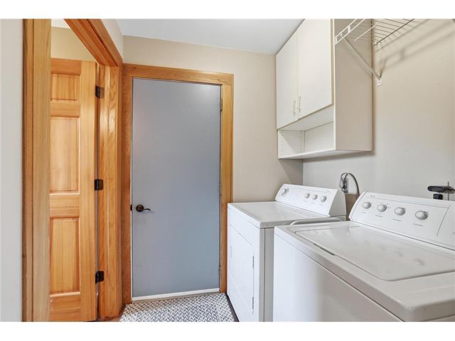 67 W Wood Ridge Drive, River Falls, WI 54022