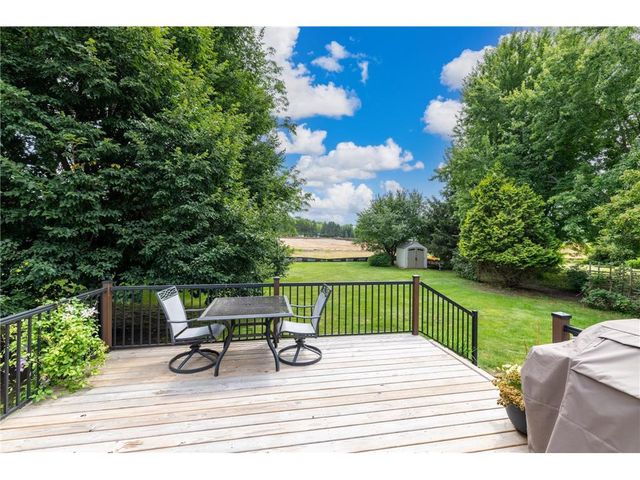 67 W Wood Ridge Drive, River Falls, WI 54022