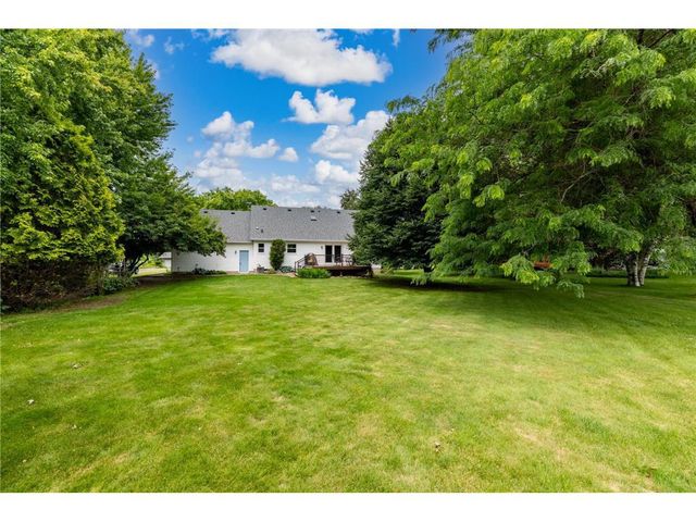 67 W Wood Ridge Drive, River Falls, WI 54022