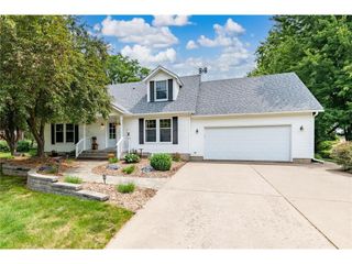 67 W Wood Ridge Drive, River Falls, WI 54022