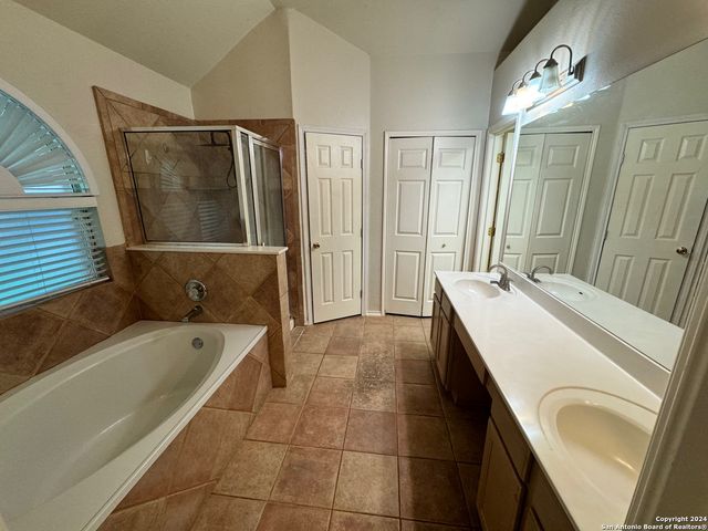 18715 Rogers Pass, San Antonio, TX 78258