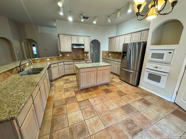 18715 Rogers Pass, San Antonio, TX 78258