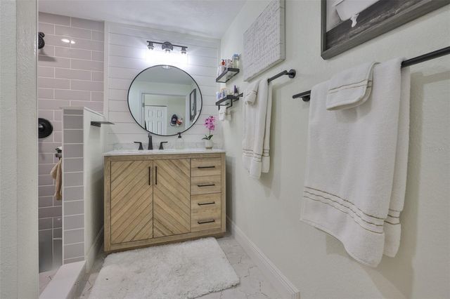 4703 W WALLACE AVENUE, Tampa, FL 33611