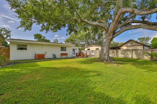 4703 W WALLACE AVENUE, Tampa, FL 33611