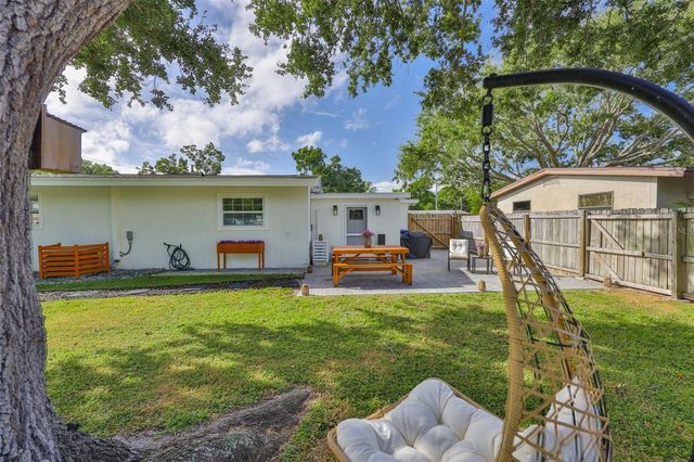 4703 W WALLACE AVENUE, Tampa, FL 33611