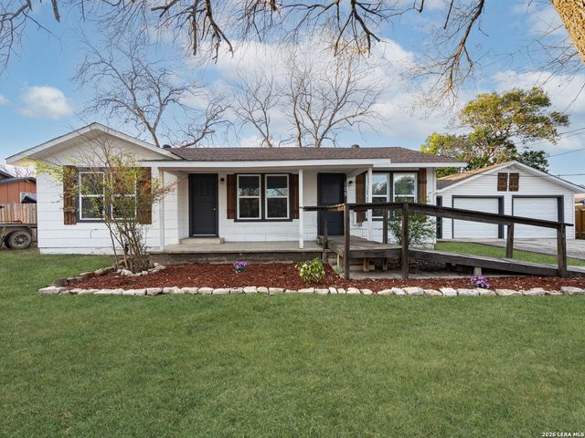 105 Avenue D, Converse, TX 78109