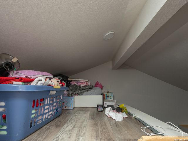 105 Avenue D, Converse, TX 78109