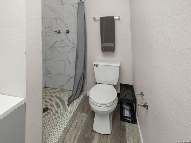 105 Avenue D, Converse, TX 78109