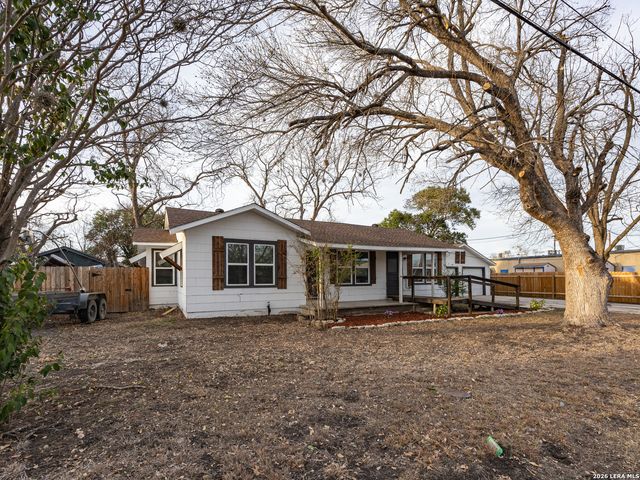 105 Avenue D, Converse, TX 78109