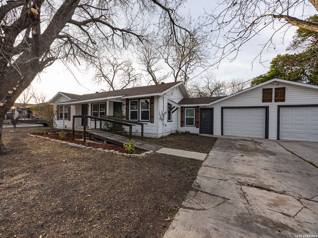 105 Avenue D, Converse, TX 78109