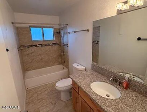 1318 W Tonopah Drive, Phoenix, AZ 85027