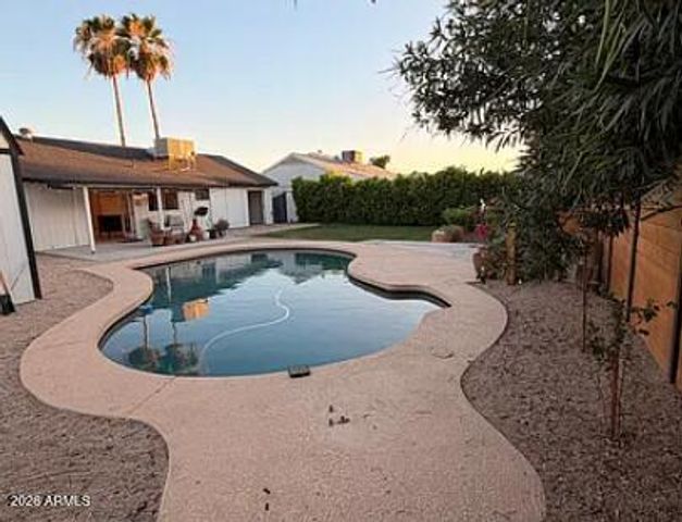 1318 W Tonopah Drive, Phoenix, AZ 85027