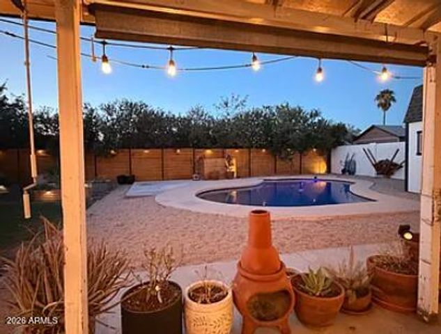 1318 W Tonopah Drive, Phoenix, AZ 85027