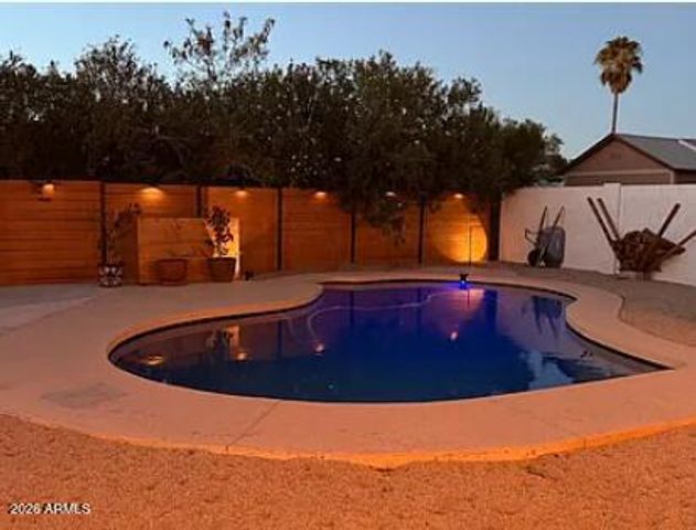 1318 W Tonopah Drive, Phoenix, AZ 85027