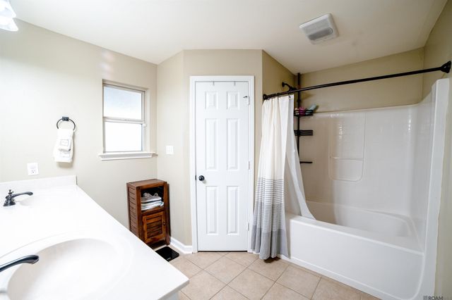 15404 Timberstone Dr, Prairieville, LA 70769