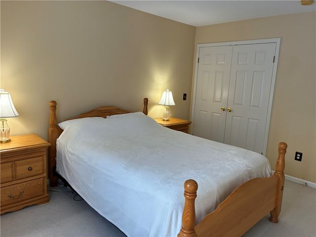 74 Amberwood Place, Greece, NY 14626