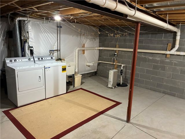 74 Amberwood Place, Greece, NY 14626