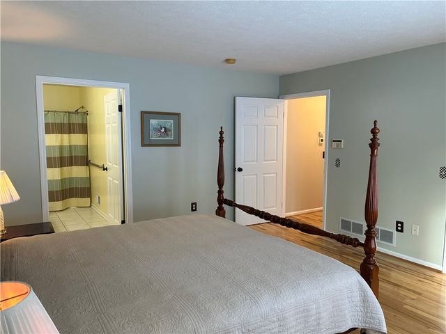 74 Amberwood Place, Greece, NY 14626