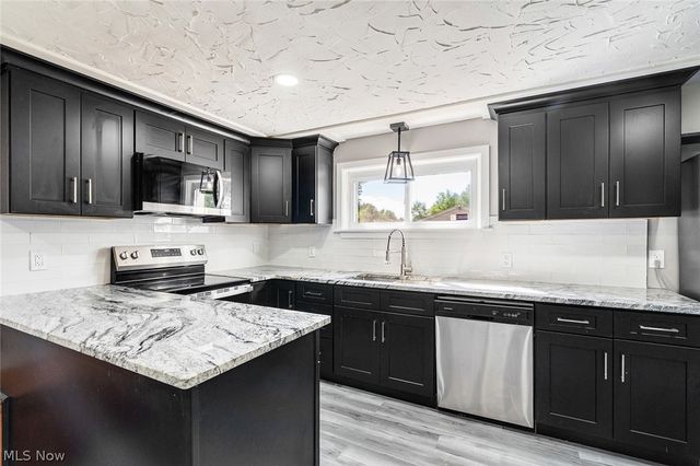 4508 Messerly Road, Canfield, OH 44406