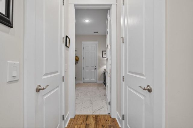 581 Marsh Cove Circle, Summerville, SC 29486