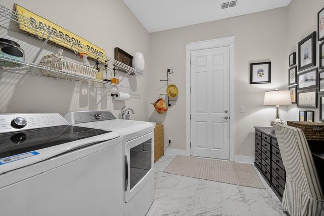 581 Marsh Cove Circle, Summerville, SC 29486
