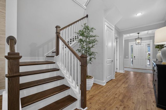 581 Marsh Cove Circle, Summerville, SC 29486