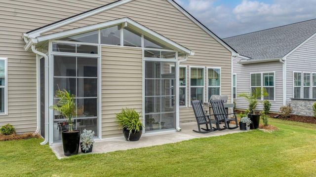 581 Marsh Cove Circle, Summerville, SC 29486