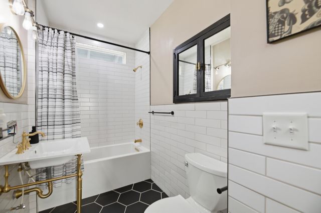 431 S Clifton Ave, Wichita, KS 67218