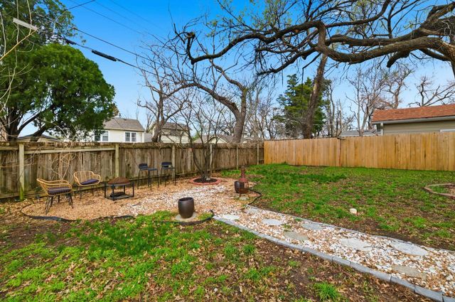 431 S Clifton Ave, Wichita, KS 67218