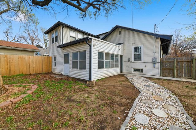 431 S Clifton Ave, Wichita, KS 67218