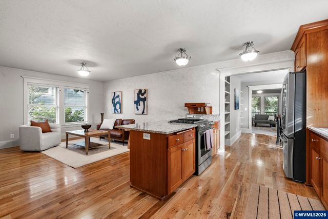 1275 Gwinn St E, Monmouth, OR 97361